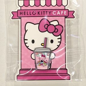 Hello Kitty ‘Iced Latte’ Pin